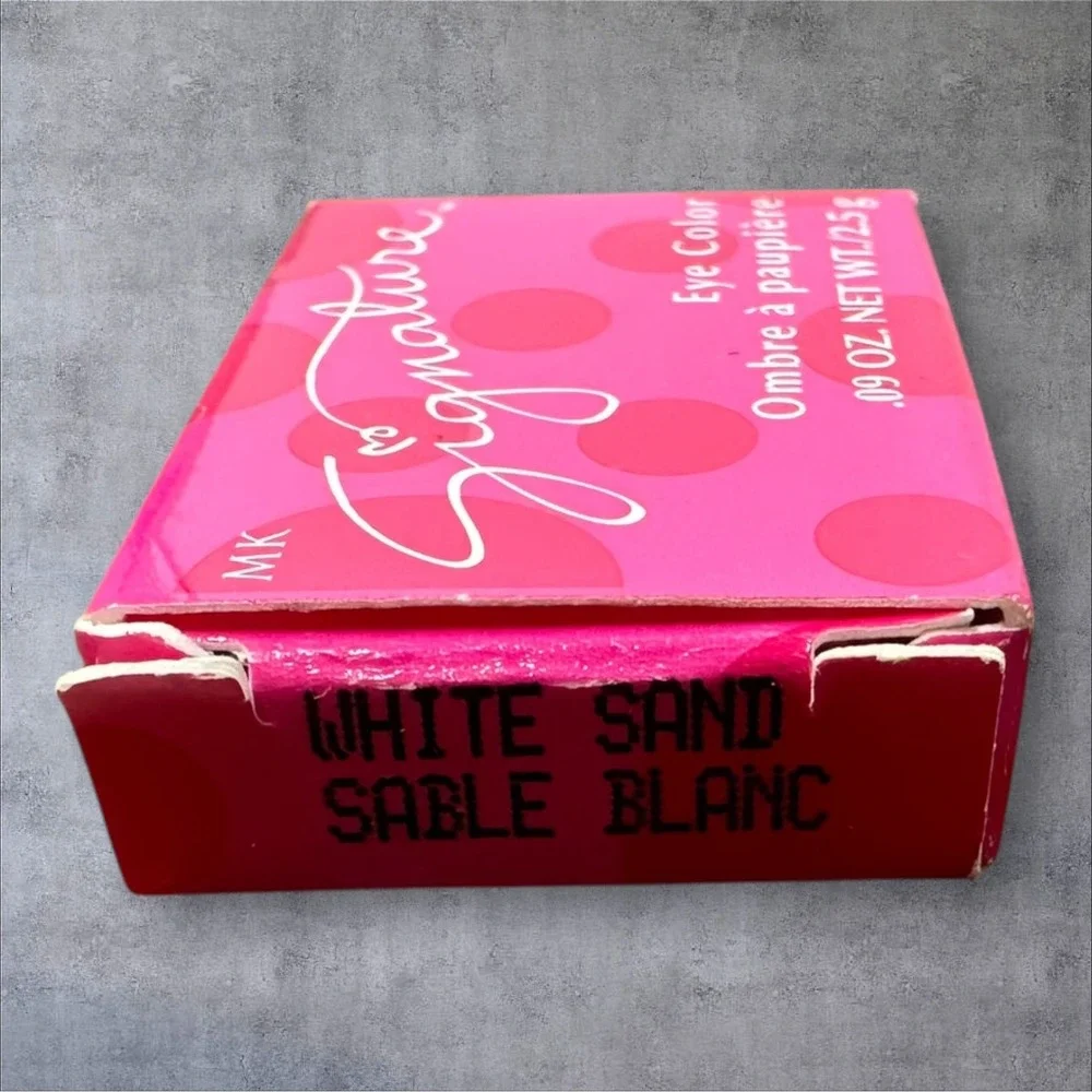 Mary Kay Signature Eye Color White‎ Sand Sable Blanc 8829 0.09oz New Box
